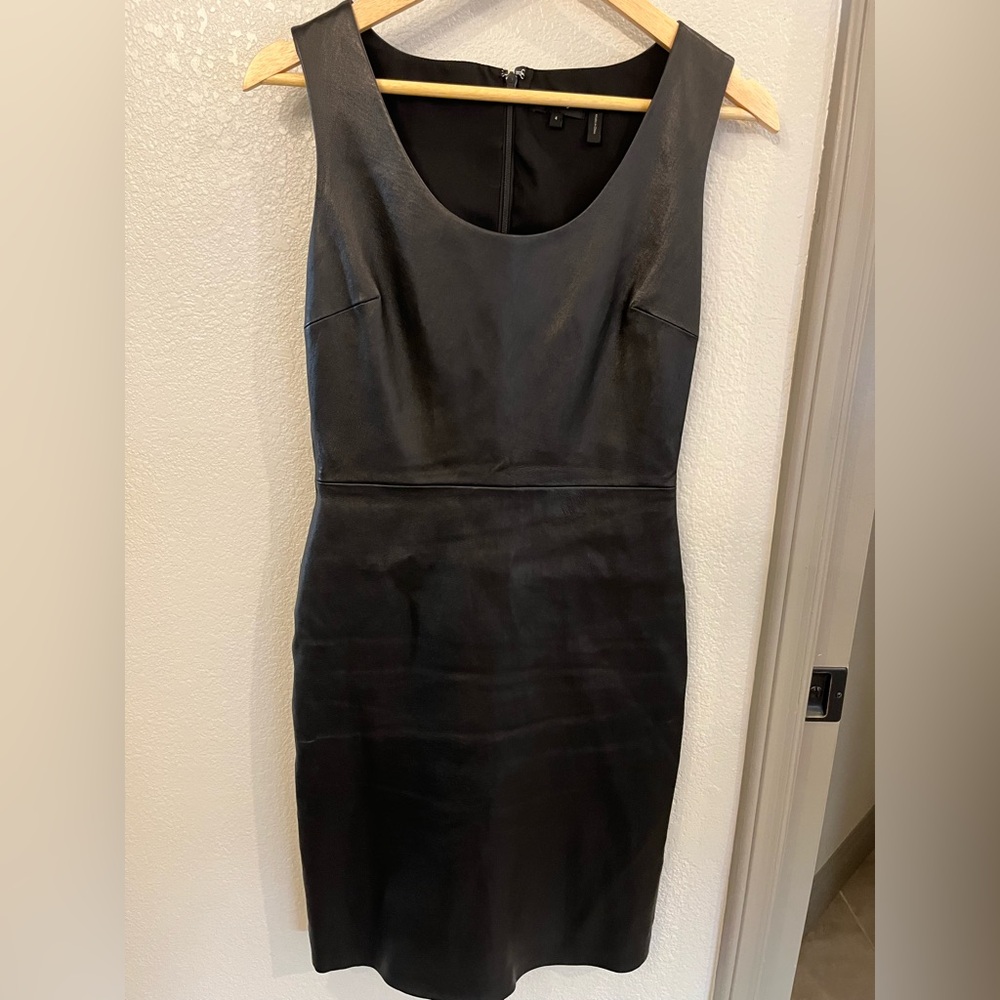 Elegant Black Sleeveless Dress